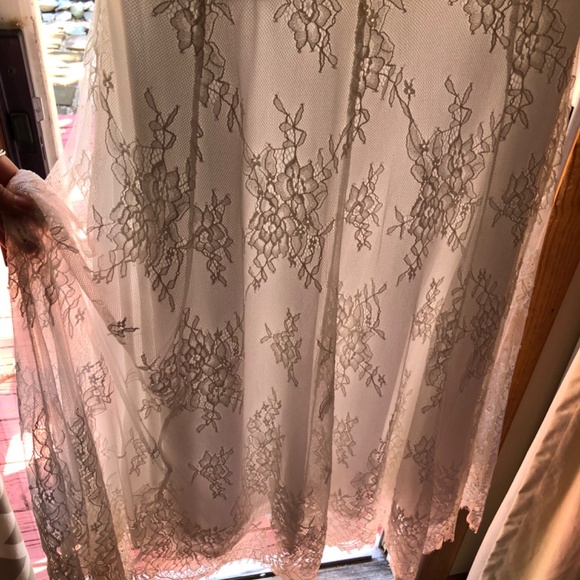 Lulus mermaid style wedding dress - Picture 8 of 12